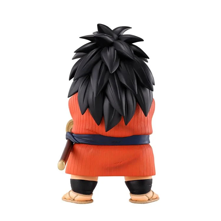 Dragon Ball Masterlise Ichibansho Yajirobe (The Lookout Above the Clouds) Figure